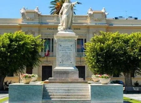 Da Ale Al Centro Storico רג'יו די קאלאבריה